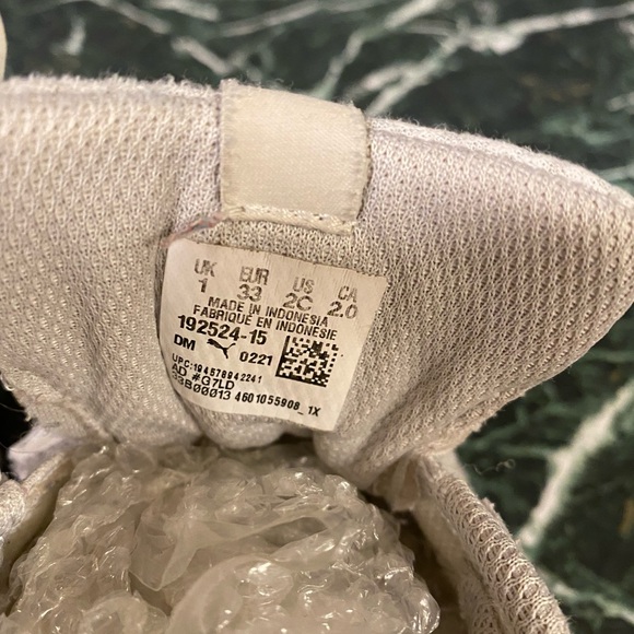 Puma little girl size 1Uk , 2C US - Picture 10 of 10